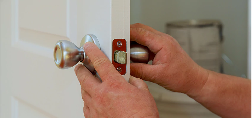 AAA Locksmiths For lock Replacement in Rosemont, California