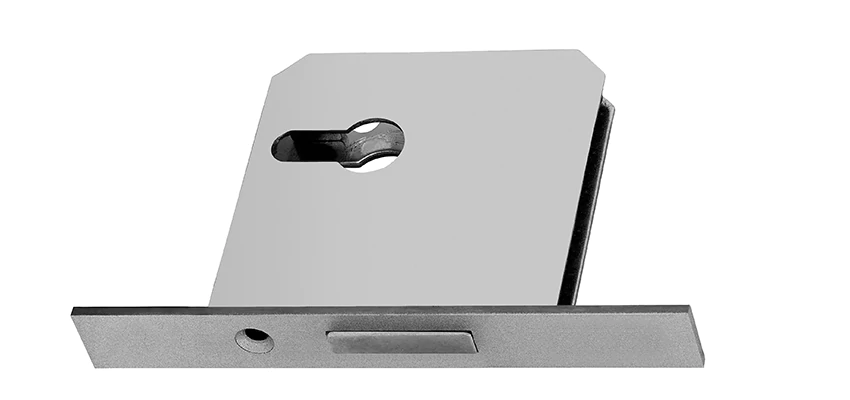 Fix A Deadbolt Door Lock in Rosemont, California