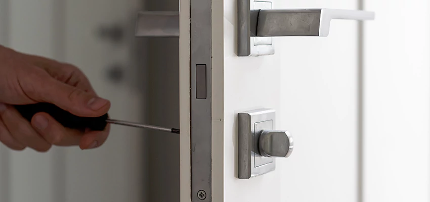 Key Programming Locksmith Open Now in Rosemont, California